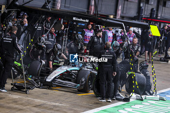 2024-07-06 - 63 RUSSELL George (gbr), Mercedes AMG F1 Team W15, action during the Formula 1 Qatar Airways British Grand Prix 2024, 12th round of the 2024 Formula One World Championship from July 5 to 7, 2024 on the Silverstone Circuit, in Silverstone, United Kingdom - F1 - BRITISH GRAND PRIX 2024 - FORMULA 1 - MOTORS