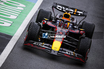 2024-07-06 - 01 VERSTAPPEN Max (nld), Red Bull Racing RB20, action during the Formula 1 Qatar Airways British Grand Prix 2024, 12th round of the 2024 Formula One World Championship from July 5 to 7, 2024 on the Silverstone Circuit, in Silverstone, United Kingdom - F1 - BRITISH GRAND PRIX 2024 - FORMULA 1 - MOTORS