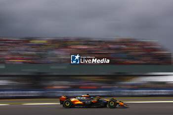 2024-07-06 - 81 PIASTRI Oscar (aus), McLaren F1 Team MCL38, action during the Formula 1 Qatar Airways British Grand Prix 2024, 12th round of the 2024 Formula One World Championship from July 5 to 7, 2024 on the Silverstone Circuit, in Silverstone, United Kingdom - F1 - BRITISH GRAND PRIX 2024 - FORMULA 1 - MOTORS