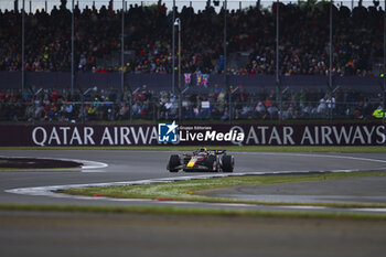 2024-07-06 - 01 VERSTAPPEN Max (nld), Red Bull Racing RB20, action during the Formula 1 Qatar Airways British Grand Prix 2024, 12th round of the 2024 Formula One World Championship from July 5 to 7, 2024 on the Silverstone Circuit, in Silverstone, United Kingdom - F1 - BRITISH GRAND PRIX 2024 - FORMULA 1 - MOTORS