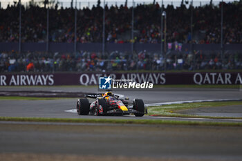 2024-07-06 - 01 VERSTAPPEN Max (nld), Red Bull Racing RB20, action during the Formula 1 Qatar Airways British Grand Prix 2024, 12th round of the 2024 Formula One World Championship from July 5 to 7, 2024 on the Silverstone Circuit, in Silverstone, United Kingdom - F1 - BRITISH GRAND PRIX 2024 - FORMULA 1 - MOTORS