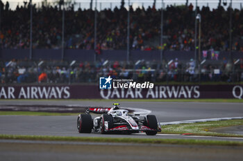 2024-07-06 - 27 HULKENBERG Nico (ger), Haas F1 Team VF-24 Ferrari, action during the Formula 1 Qatar Airways British Grand Prix 2024, 12th round of the 2024 Formula One World Championship from July 5 to 7, 2024 on the Silverstone Circuit, in Silverstone, United Kingdom - F1 - BRITISH GRAND PRIX 2024 - FORMULA 1 - MOTORS