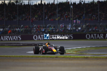 2024-07-06 - 01 VERSTAPPEN Max (nld), Red Bull Racing RB20, action during the Formula 1 Qatar Airways British Grand Prix 2024, 12th round of the 2024 Formula One World Championship from July 5 to 7, 2024 on the Silverstone Circuit, in Silverstone, United Kingdom - F1 - BRITISH GRAND PRIX 2024 - FORMULA 1 - MOTORS