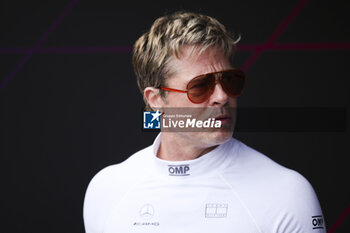 2024-07-06 - PITT Brad (USA), actor playing Sonny Hayes, driver of the fictional APX GP team in the Apex F1 movie by Apple Studios / Bruckheimer Films, portrait during the Formula 1 Qatar Airways British Grand Prix 2024, 12th round of the 2024 Formula One World Championship from July 5 to 7, 2024 on the Silverstone Circuit, in Silverstone, United Kingdom - F1 - BRITISH GRAND PRIX 2024 - FORMULA 1 - MOTORS