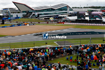 2024-07-06 - 44 HAMILTON Lewis (gbr), Mercedes AMG F1 Team W15, action during the Formula 1 Qatar Airways British Grand Prix 2024, 12th round of the 2024 Formula One World Championship from July 5 to 7, 2024 on the Silverstone Circuit, in Silverstone, United Kingdom - F1 - BRITISH GRAND PRIX 2024 - FORMULA 1 - MOTORS