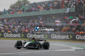 2024-07-06 - 44 HAMILTON Lewis (gbr), Mercedes AMG F1 Team W15, action during the Formula 1 Qatar Airways British Grand Prix 2024, 12th round of the 2024 Formula One World Championship from July 5 to 7, 2024 on the Silverstone Circuit, in Silverstone, United Kingdom - F1 - BRITISH GRAND PRIX 2024 - FORMULA 1 - MOTORS