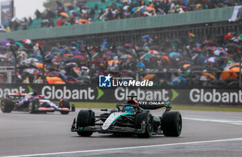 2024-07-06 - 63 RUSSELL George (gbr), Mercedes AMG F1 Team W15, action during the Formula 1 Qatar Airways British Grand Prix 2024, 12th round of the 2024 Formula One World Championship from July 5 to 7, 2024 on the Silverstone Circuit, in Silverstone, United Kingdom - F1 - BRITISH GRAND PRIX 2024 - FORMULA 1 - MOTORS