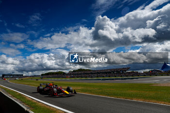 2024-07-06 - 01 VERSTAPPEN Max (nld), Red Bull Racing RB20, action during the Formula 1 Qatar Airways British Grand Prix 2024, 12th round of the 2024 Formula One World Championship from July 5 to 7, 2024 on the Silverstone Circuit, in Silverstone, United Kingdom - F1 - BRITISH GRAND PRIX 2024 - FORMULA 1 - MOTORS