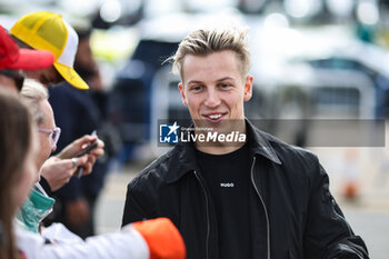 2024-07-07 - LAWSON Liam (nzl), Visa Cash App RB F1 Team Reserve Driver, portrait during the Formula 1 Qatar Airways British Grand Prix 2024, 12th round of the 2024 Formula One World Championship from July 5 to 7, 2024 on the Silverstone Circuit, in Silverstone, United Kingdom - F1 - BRITISH GRAND PRIX 2024 - FORMULA 1 - MOTORS