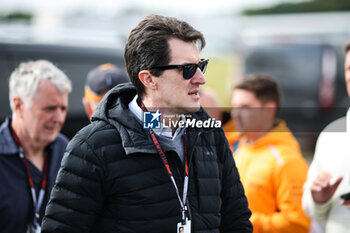 2024-07-07 - KOSINSKI Josef (USA), film director of the Apex F1 movie by Apple Studios / Bruckheimer Films, portrait during the Formula 1 Qatar Airways British Grand Prix 2024, 12th round of the 2024 Formula One World Championship from July 5 to 7, 2024 on the Silverstone Circuit, in Silverstone, United Kingdom - F1 - BRITISH GRAND PRIX 2024 - FORMULA 1 - MOTORS