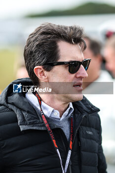 2024-07-07 - KOSINSKI Josef (USA), film director of the Apex F1 movie by Apple Studios / Bruckheimer Films, portrait during the Formula 1 Qatar Airways British Grand Prix 2024, 12th round of the 2024 Formula One World Championship from July 5 to 7, 2024 on the Silverstone Circuit, in Silverstone, United Kingdom - F1 - BRITISH GRAND PRIX 2024 - FORMULA 1 - MOTORS