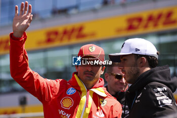 2024-07-07 - SAINZ Carlos (spa), Scuderia Ferrari SF-24, portrait and GASLY Pierre (fra), Alpine F1 Team A524, portrait during the Formula 1 Qatar Airways British Grand Prix 2024, 12th round of the 2024 Formula One World Championship from July 5 to 7, 2024 on the Silverstone Circuit, in Silverstone, United Kingdom - F1 - BRITISH GRAND PRIX 2024 - FORMULA 1 - MOTORS