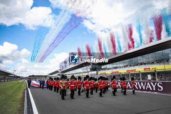 2024-07-07 - starting grid, national anthem during the Formula 1 Qatar Airways British Grand Prix 2024, 12th round of the 2024 Formula One World Championship from July 5 to 7, 2024 on the Silverstone Circuit, in Silverstone, United Kingdom - F1 - BRITISH GRAND PRIX 2024 - FORMULA 1 - MOTORS