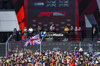 2024-07-07 - HAMILTON Lewis (gbr), Mercedes AMG F1 Team W15, VERSTAPPEN Max (ned), Red Bull Racing RB20, NORRIS Lando (gbr), McLaren F1 Team MCL38, portrait, podium during the Formula 1 Qatar Airways British Grand Prix 2024, 12th round of the 2024 Formula One World Championship from July 5 to 7, 2024 on the Silverstone Circuit, in Silverstone, United Kingdom - F1 - BRITISH GRAND PRIX 2024 - FORMULA 1 - MOTORS