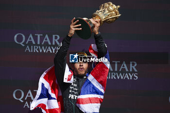 2024-07-07 - HAMILTON Lewis (gbr), Mercedes AMG F1 Team W15, portrait podium celebration during the Formula 1 Qatar Airways British Grand Prix 2024, 12th round of the 2024 Formula One World Championship from July 5 to 7, 2024 on the Silverstone Circuit, in Silverstone, United Kingdom - F1 - BRITISH GRAND PRIX 2024 - FORMULA 1 - MOTORS