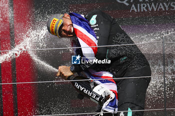 2024-07-07 - HAMILTON Lewis (gbr), Mercedes AMG F1 Team W15, portrait podium celebration during the Formula 1 Qatar Airways British Grand Prix 2024, 12th round of the 2024 Formula One World Championship from July 5 to 7, 2024 on the Silverstone Circuit, in Silverstone, United Kingdom - F1 - BRITISH GRAND PRIX 2024 - FORMULA 1 - MOTORS