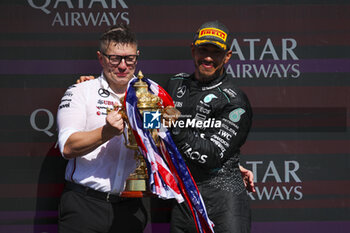 2024-07-07 - HAMILTON Lewis (gbr), Mercedes AMG F1 Team W15, portrait Peter 'Bono' Bonnington, senior race engineer for Lewis Hamilton at Mercedes AMG F1 Team, podium during the Formula 1 Qatar Airways British Grand Prix 2024, 12th round of the 2024 Formula One World Championship from July 5 to 7, 2024 on the Silverstone Circuit, in Silverstone, United Kingdom - F1 - BRITISH GRAND PRIX 2024 - FORMULA 1 - MOTORS