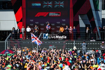 2024-07-07 - Podium: HAMILTON Lewis (gbr), Mercedes AMG F1 Team W15, VERSTAPPEN Max (ned), Red Bull Racing RB20, NORRIS Lando (gbr), McLaren F1 Team MCL38, BEN SULAYEM Mohammed (uae), President of the FIA, during the Formula 1 Qatar Airways British Grand Prix 2024, 12th round of the 2024 Formula One World Championship from July 5 to 7, 2024 on the Silverstone Circuit, in Silverstone, United Kingdom - F1 - BRITISH GRAND PRIX 2024 - FORMULA 1 - MOTORS