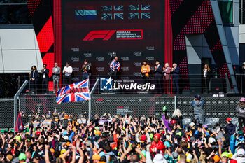 2024-07-07 - Podium: HAMILTON Lewis (gbr), Mercedes AMG F1 Team W15, VERSTAPPEN Max (ned), Red Bull Racing RB20, NORRIS Lando (gbr), McLaren F1 Team MCL38, BEN SULAYEM Mohammed (uae), President of the FIA, during the Formula 1 Qatar Airways British Grand Prix 2024, 12th round of the 2024 Formula One World Championship from July 5 to 7, 2024 on the Silverstone Circuit, in Silverstone, United Kingdom - F1 - BRITISH GRAND PRIX 2024 - FORMULA 1 - MOTORS