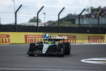 2024-07-07 - 44 HAMILTON Lewis (gbr), Mercedes AMG F1 Team W15, action during the Formula 1 Qatar Airways British Grand Prix 2024, 12th round of the 2024 Formula One World Championship from July 5 to 7, 2024 on the Silverstone Circuit, in Silverstone, United Kingdom - F1 - BRITISH GRAND PRIX 2024 - FORMULA 1 - MOTORS