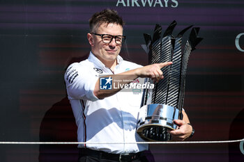 2024-07-07 - Peter 'Bono' Bonnington, senior race engineer for Lewis Hamilton podium celebration during the Formula 1 Qatar Airways British Grand Prix 2024, 12th round of the 2024 Formula One World Championship from July 5 to 7, 2024 on the Silverstone Circuit, in Silverstone, United Kingdom - F1 - BRITISH GRAND PRIX 2024 - FORMULA 1 - MOTORS