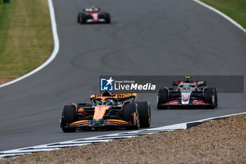 2024-07-07 - 81 PIASTRI Oscar (aus), McLaren F1 Team MCL38, action during the Formula 1 Qatar Airways British Grand Prix 2024, 12th round of the 2024 Formula One World Championship from July 5 to 7, 2024 on the Silverstone Circuit, in Silverstone, United Kingdom - F1 - BRITISH GRAND PRIX 2024 - FORMULA 1 - MOTORS