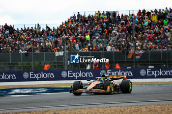 2024-07-07 - 81 PIASTRI Oscar (aus), McLaren F1 Team MCL38, action during the Formula 1 Qatar Airways British Grand Prix 2024, 12th round of the 2024 Formula One World Championship from July 5 to 7, 2024 on the Silverstone Circuit, in Silverstone, United Kingdom - F1 - BRITISH GRAND PRIX 2024 - FORMULA 1 - MOTORS