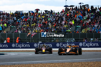 2024-07-07 - 01 VERSTAPPEN Max (nld), Red Bull Racing RB20, 81 PIASTRI Oscar (aus), McLaren F1 Team MCL38, action during the Formula 1 Qatar Airways British Grand Prix 2024, 12th round of the 2024 Formula One World Championship from July 5 to 7, 2024 on the Silverstone Circuit, in Silverstone, United Kingdom - F1 - BRITISH GRAND PRIX 2024 - FORMULA 1 - MOTORS