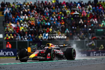 2024-07-07 - 01 VERSTAPPEN Max (nld), Red Bull Racing RB20, action during the Formula 1 Qatar Airways British Grand Prix 2024, 12th round of the 2024 Formula One World Championship from July 5 to 7, 2024 on the Silverstone Circuit, in Silverstone, United Kingdom - F1 - BRITISH GRAND PRIX 2024 - FORMULA 1 - MOTORS