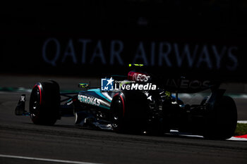 2024-07-07 - 44 HAMILTON Lewis (gbr), Mercedes AMG F1 Team W15, action during the Formula 1 Qatar Airways British Grand Prix 2024, 12th round of the 2024 Formula One World Championship from July 5 to 7, 2024 on the Silverstone Circuit, in Silverstone, United Kingdom - F1 - BRITISH GRAND PRIX 2024 - FORMULA 1 - MOTORS