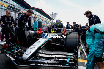 2024-07-07 - HAMILTON Lewis (gbr), Mercedes AMG F1 Team W15, portrait during the Formula 1 Qatar Airways British Grand Prix 2024, 12th round of the 2024 Formula One World Championship from July 5 to 7, 2024 on the Silverstone Circuit, in Silverstone, United Kingdom - F1 - BRITISH GRAND PRIX 2024 - FORMULA 1 - MOTORS