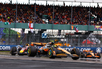 2024-07-07 - 81 PIASTRI Oscar (aus), McLaren F1 Team MCL38, action during the Formula 1 Qatar Airways British Grand Prix 2024, 12th round of the 2024 Formula One World Championship from July 5 to 7, 2024 on the Silverstone Circuit, in Silverstone, United Kingdom - F1 - BRITISH GRAND PRIX 2024 - FORMULA 1 - MOTORS