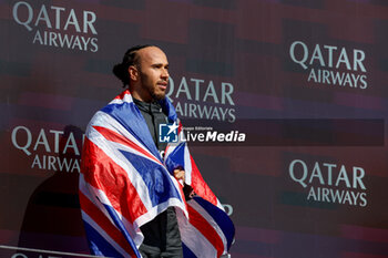 2024-07-07 - HAMILTON Lewis (gbr), Mercedes AMG F1 Team W15, portrait celebration podium during the Formula 1 Qatar Airways British Grand Prix 2024, 12th round of the 2024 Formula One World Championship from July 5 to 7, 2024 on the Silverstone Circuit, in Silverstone, United Kingdom - F1 - BRITISH GRAND PRIX 2024 - FORMULA 1 - MOTORS