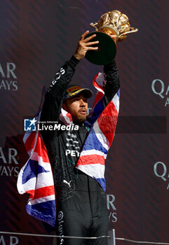 2024-07-07 - HAMILTON Lewis (gbr), Mercedes AMG F1 Team W15, portrait celebration podium trophy during the Formula 1 Qatar Airways British Grand Prix 2024, 12th round of the 2024 Formula One World Championship from July 5 to 7, 2024 on the Silverstone Circuit, in Silverstone, United Kingdom - F1 - BRITISH GRAND PRIX 2024 - FORMULA 1 - MOTORS