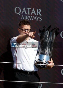 2024-07-07 - Peter 'Bono' Bonnington, senior race engineer for Lewis Hamilton podium during the Formula 1 Qatar Airways British Grand Prix 2024, 12th round of the 2024 Formula One World Championship from July 5 to 7, 2024 on the Silverstone Circuit, in Silverstone, United Kingdom - F1 - BRITISH GRAND PRIX 2024 - FORMULA 1 - MOTORS