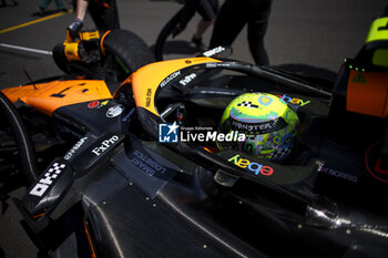 2024-07-07 - NORRIS Lando (gbr), McLaren F1 Team MCL38, portrait during the Formula 1 Qatar Airways British Grand Prix 2024, 12th round of the 2024 Formula One World Championship from July 5 to 7, 2024 on the Silverstone Circuit, in Silverstone, United Kingdom - F1 - BRITISH GRAND PRIX 2024 - FORMULA 1 - MOTORS