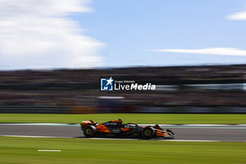 2024-07-07 - 04 NORRIS Lando (gbr), McLaren F1 Team MCL38, action during the Formula 1 Qatar Airways British Grand Prix 2024, 12th round of the 2024 Formula One World Championship from July 5 to 7, 2024 on the Silverstone Circuit, in Silverstone, United Kingdom - F1 - BRITISH GRAND PRIX 2024 - FORMULA 1 - MOTORS