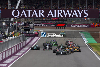 2024-07-07 - start of the race, depart, 63 RUSSELL George (gbr), Mercedes AMG F1 Team W15, action during the Formula 1 Qatar Airways British Grand Prix 2024, 12th round of the 2024 Formula One World Championship from July 5 to 7, 2024 on the Silverstone Circuit, in Silverstone, United Kingdom - F1 - BRITISH GRAND PRIX 2024 - FORMULA 1 - MOTORS