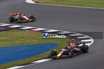 2024-07-07 - 01 VERSTAPPEN Max (nld), Red Bull Racing RB20, action and 81 PIASTRI Oscar (aus), McLaren F1 Team MCL38, action during the Formula 1 Qatar Airways British Grand Prix 2024, 12th round of the 2024 Formula One World Championship from July 5 to 7, 2024 on the Silverstone Circuit, in Silverstone, United Kingdom - F1 - BRITISH GRAND PRIX 2024 - FORMULA 1 - MOTORS