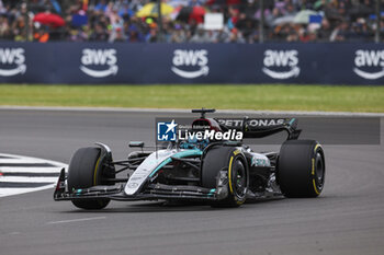 2024-07-07 - 63 RUSSELL George (gbr), Mercedes AMG F1 Team W15, action during the Formula 1 Qatar Airways British Grand Prix 2024, 12th round of the 2024 Formula One World Championship from July 5 to 7, 2024 on the Silverstone Circuit, in Silverstone, United Kingdom - F1 - BRITISH GRAND PRIX 2024 - FORMULA 1 - MOTORS