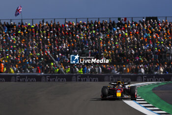 2024-07-07 - 01 VERSTAPPEN Max (nld), Red Bull Racing RB20, action during the Formula 1 Qatar Airways British Grand Prix 2024, 12th round of the 2024 Formula One World Championship from July 5 to 7, 2024 on the Silverstone Circuit, in Silverstone, United Kingdom - F1 - BRITISH GRAND PRIX 2024 - FORMULA 1 - MOTORS