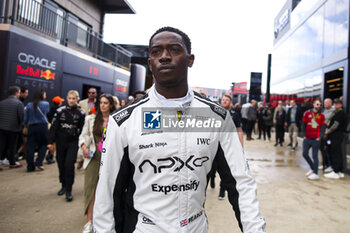 2024-07-07 - IDRIS Damson Alade-Bo (GBR), actor playing Joshua Pearce, driver of the fictional APX GP team in the Apex F1 movie by Apple Studios / Bruckheimer Films, portrait during the Formula 1 Qatar Airways British Grand Prix 2024, 12th round of the 2024 Formula One World Championship from July 5 to 7, 2024 on the Silverstone Circuit, in Silverstone, United Kingdom - F1 - BRITISH GRAND PRIX 2024 - FORMULA 1 - MOTORS