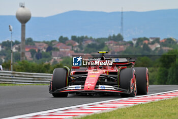 2024-07-20 - #55 Carlos Sainz Of The Team Scuderia Ferrari HP, Ferrari SF-24,They Face Practice Session 3,During Fia Formula One World Championship F1 Hungarian Grand Prix 2024, 20 July In Budapest, Hungarian - FORMULA 1 HUNGARIAN GRAND PRIX 2024 - PRACTICE 3  - FORMULA 1 - MOTORS