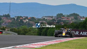 2024-07-20 - #11 Sergio Perez Of The Team Oracle Red Bull Racing, Red Bull Honda RB20 ,They Face Practice Session 3,During Fia Formula One World Championship F1 Hungarian Grand Prix 2024, 20 July In Budapest, Hungarian - FORMULA 1 HUNGARIAN GRAND PRIX 2024 - PRACTICE 3  - FORMULA 1 - MOTORS