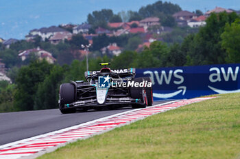 2024-07-20 - #44 Lewis Hamilton Of The Team Mercedes-Amg Petronas Formula One Team, Mercedes W15,They Face Practice Session 3,During Fia Formula One World Championship F1 Hungarian Grand Prix 2024, 20 July In Budapest, Hungarian - FORMULA 1 HUNGARIAN GRAND PRIX 2024 - PRACTICE 3  - FORMULA 1 - MOTORS