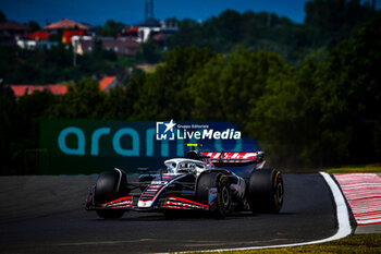 2024-07-19 - Oliver Bearman (GRB) Ferrari reserve driver, f2 driver for Prema Racing and F1 Haas 2025 driver,, during the Hungarian GP, Budapest 18-21 July 2024 Formula 1 World championship 2024. - FORMULA 1 HUNGARIAN GRAND PRIX 2024 - PRACTICE 1 AND PRACTICE 2 - FORMULA 1 - MOTORS