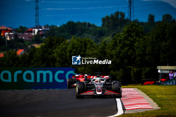 2024-07-19 - 20 Kevin Magnussen, (DAN) Haas F1 Team during the Hungarian GP, Budapest 18-21 July 2024 Formula 1 World championship 2024. - FORMULA 1 HUNGARIAN GRAND PRIX 2024 - PRACTICE 1 AND PRACTICE 2 - FORMULA 1 - MOTORS