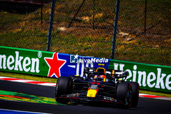 2024-07-19 - 11 Sergio Perez, (MEX) Oracle Red Bull Racing, Honda during the Hungarian GP, Budapest 18-21 July 2024 Formula 1 World championship 2024. - FORMULA 1 HUNGARIAN GRAND PRIX 2024 - PRACTICE 1 AND PRACTICE 2 - FORMULA 1 - MOTORS