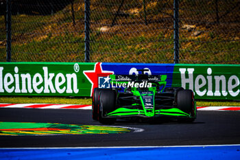 2024-07-19 - 77 Valtteri Bottas, (FIN) Stake F1 Team Kick Sauber during the Hungarian GP, Budapest 18-21 July 2024 Formula 1 World championship 2024. - FORMULA 1 HUNGARIAN GRAND PRIX 2024 - PRACTICE 1 AND PRACTICE 2 - FORMULA 1 - MOTORS