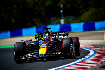 2024-07-19 - 01 Max Verstappen, (NED) Oracle Red Bull Racing, Honda during the Hungarian GP, Budapest 18-21 July 2024 Formula 1 World championship 2024. - FORMULA 1 HUNGARIAN GRAND PRIX 2024 - PRACTICE 1 AND PRACTICE 2 - FORMULA 1 - MOTORS